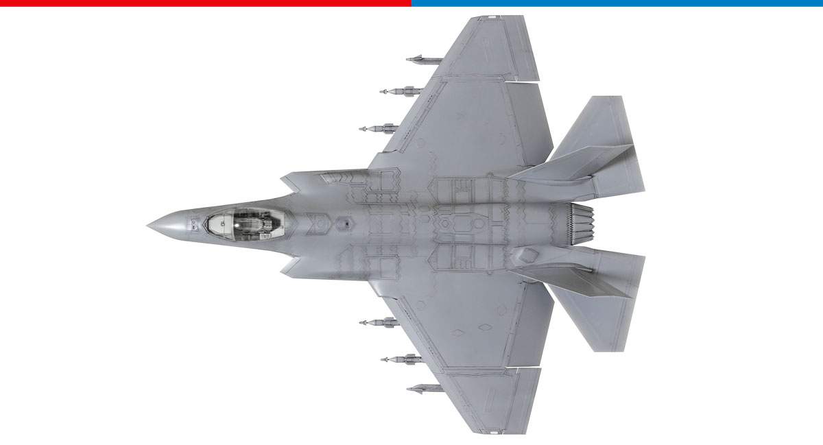 First Detailed Look - Lockheed Martin F-35C Lightning II Model Kit