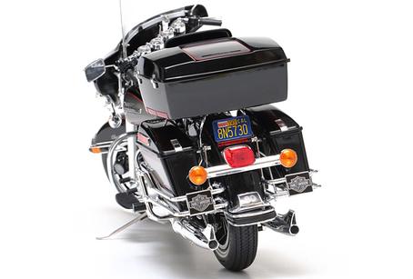 Harley Davidson Flh Classic Black / Tamiya USA